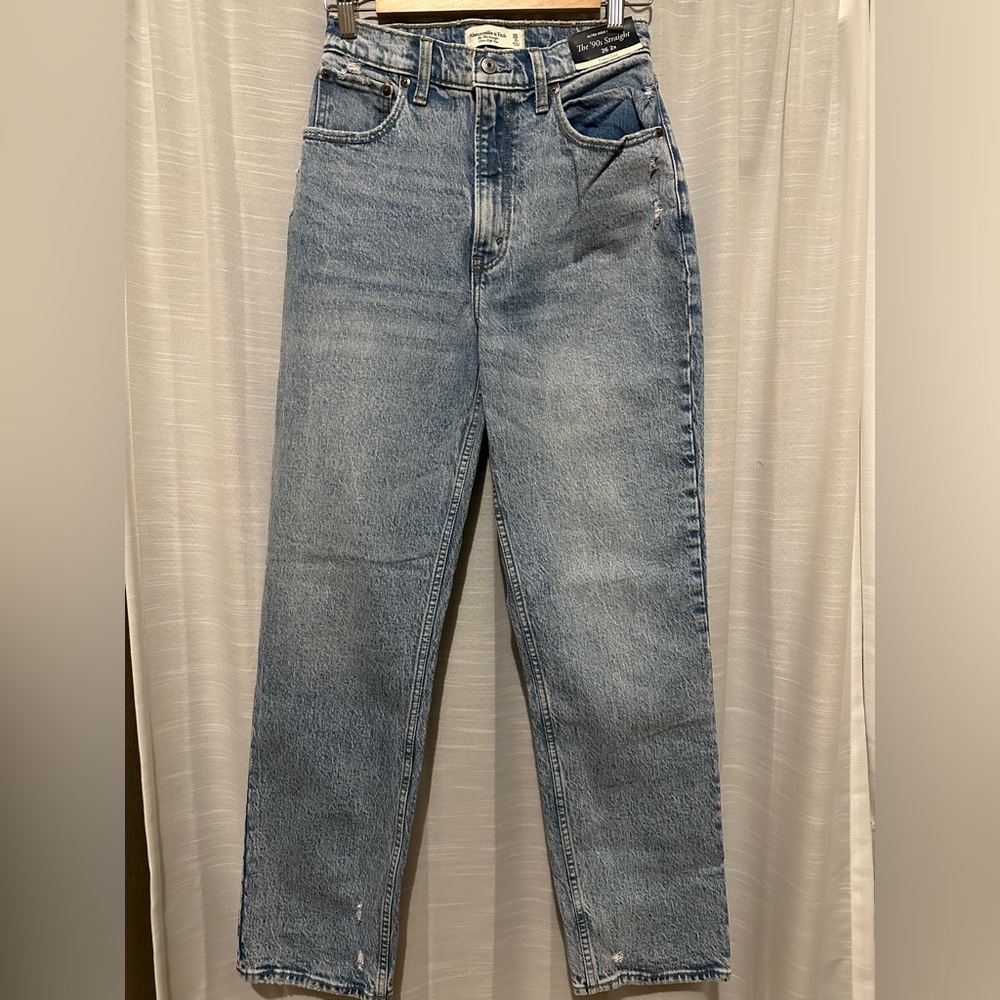 Abercrombie & Fitch 90’s Straight Ultra High Rise Jeans